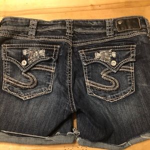 🖤Silver’s cutoff shorts🖤